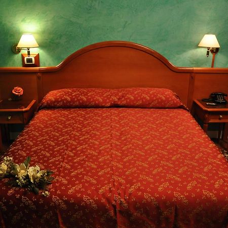 Albergo Sandra โรม ภายนอก รูปภาพ