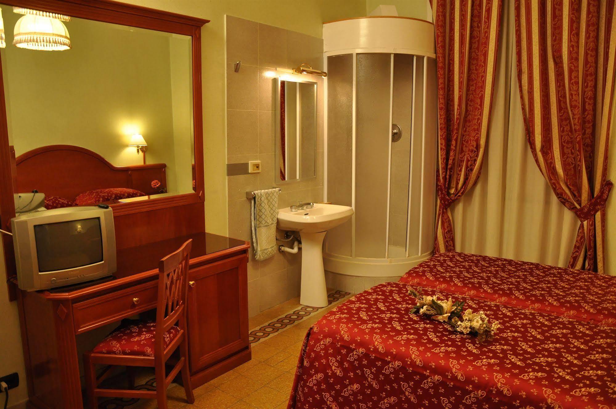 Albergo Sandra โรม ภายนอก รูปภาพ