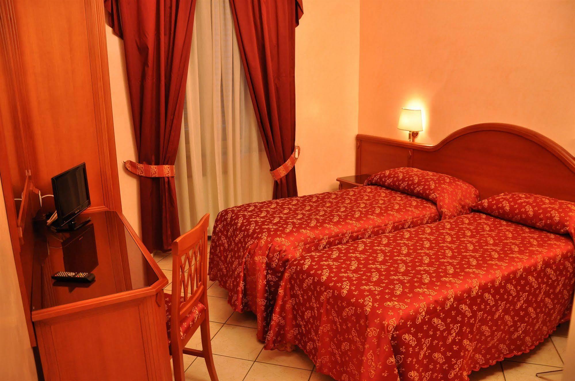 Albergo Sandra โรม ภายนอก รูปภาพ