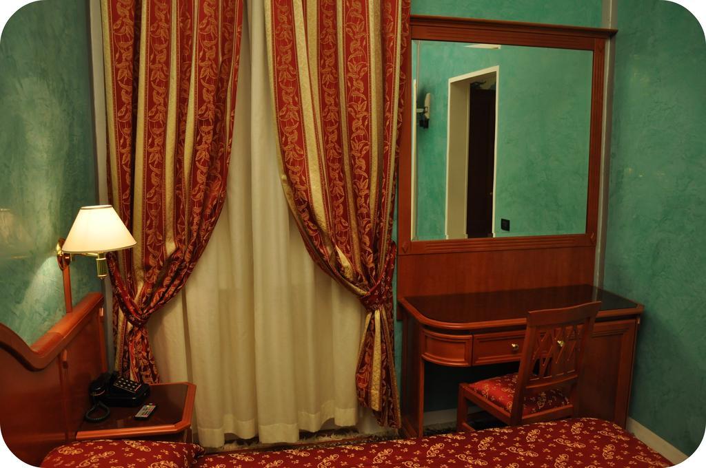 Albergo Sandra โรม ภายนอก รูปภาพ